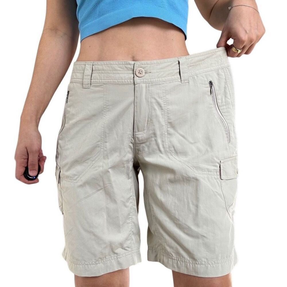 Columbia Beige Cargo Pocket Hiking Camping Bermuda Shorts Women Size 12 Nylon
